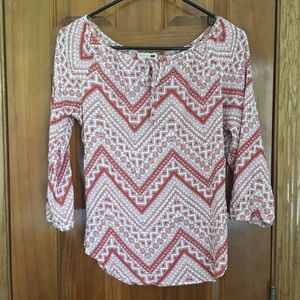 Patterned flowy blouse
